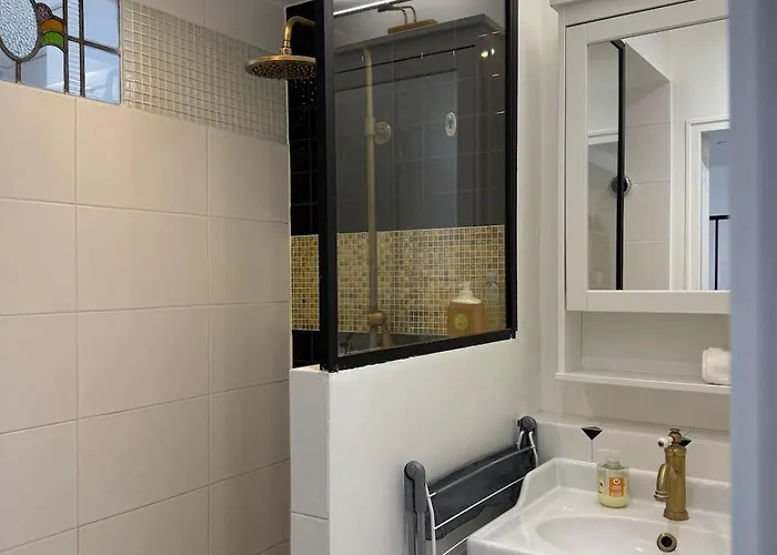 Cocon Pour Amoureux A Montmartre Apartamento París